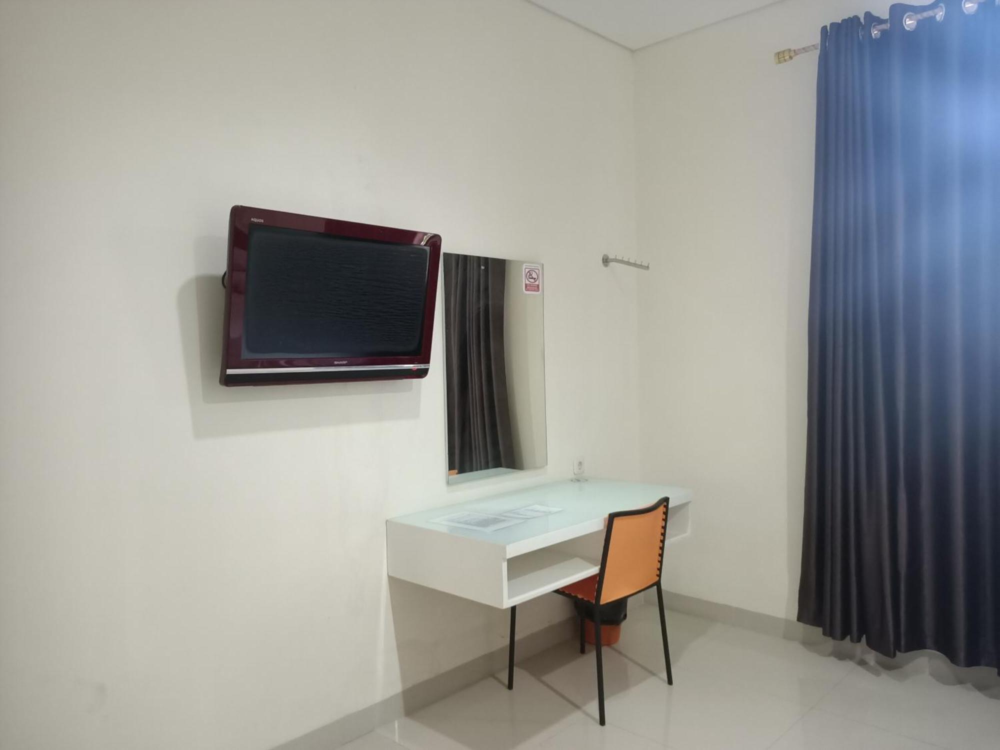 Oyo 93538 Millow Kost Near Gedung Rektorat Iain Parepare Buitenkant foto