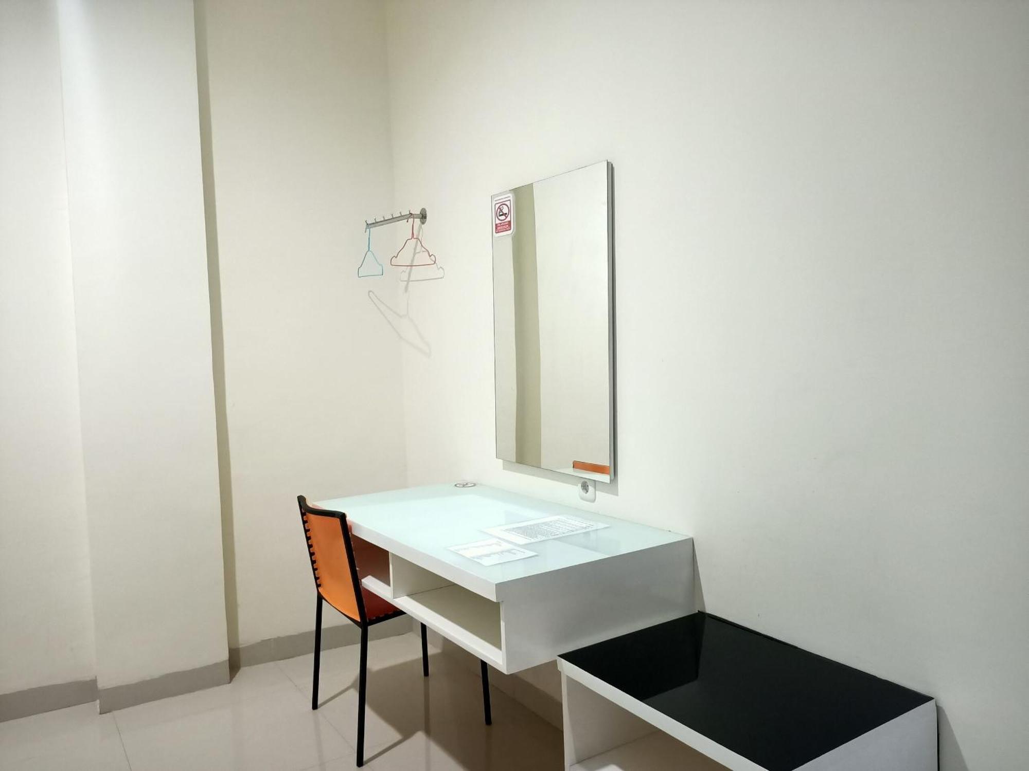 Oyo 93538 Millow Kost Near Gedung Rektorat Iain Parepare Buitenkant foto